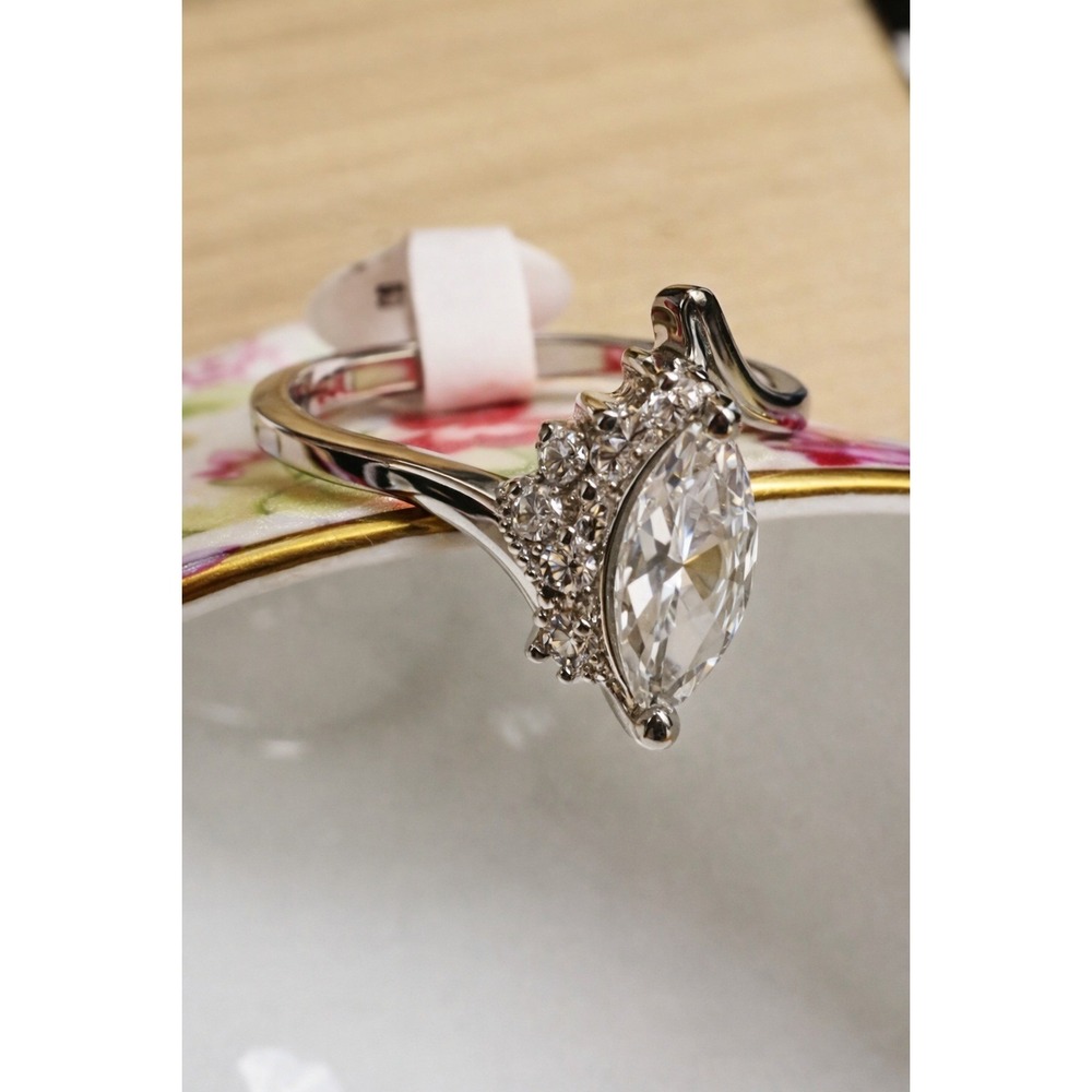 Sparkling Marquise Cut Engagement Ring Silver Tone Size‎ 7 Fashion Jewelry